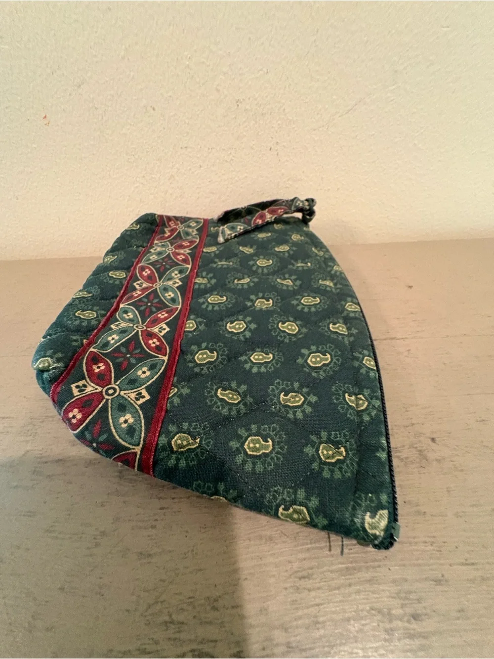 VTG Vera Bradley Retired Green Quilted Paisley Makeup Bag